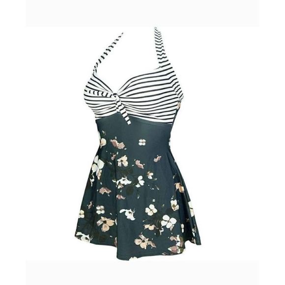 Sweet Deal: Two Swimsuits for  Only $109! Size 22 & 24 Available - Picture 4 of 7